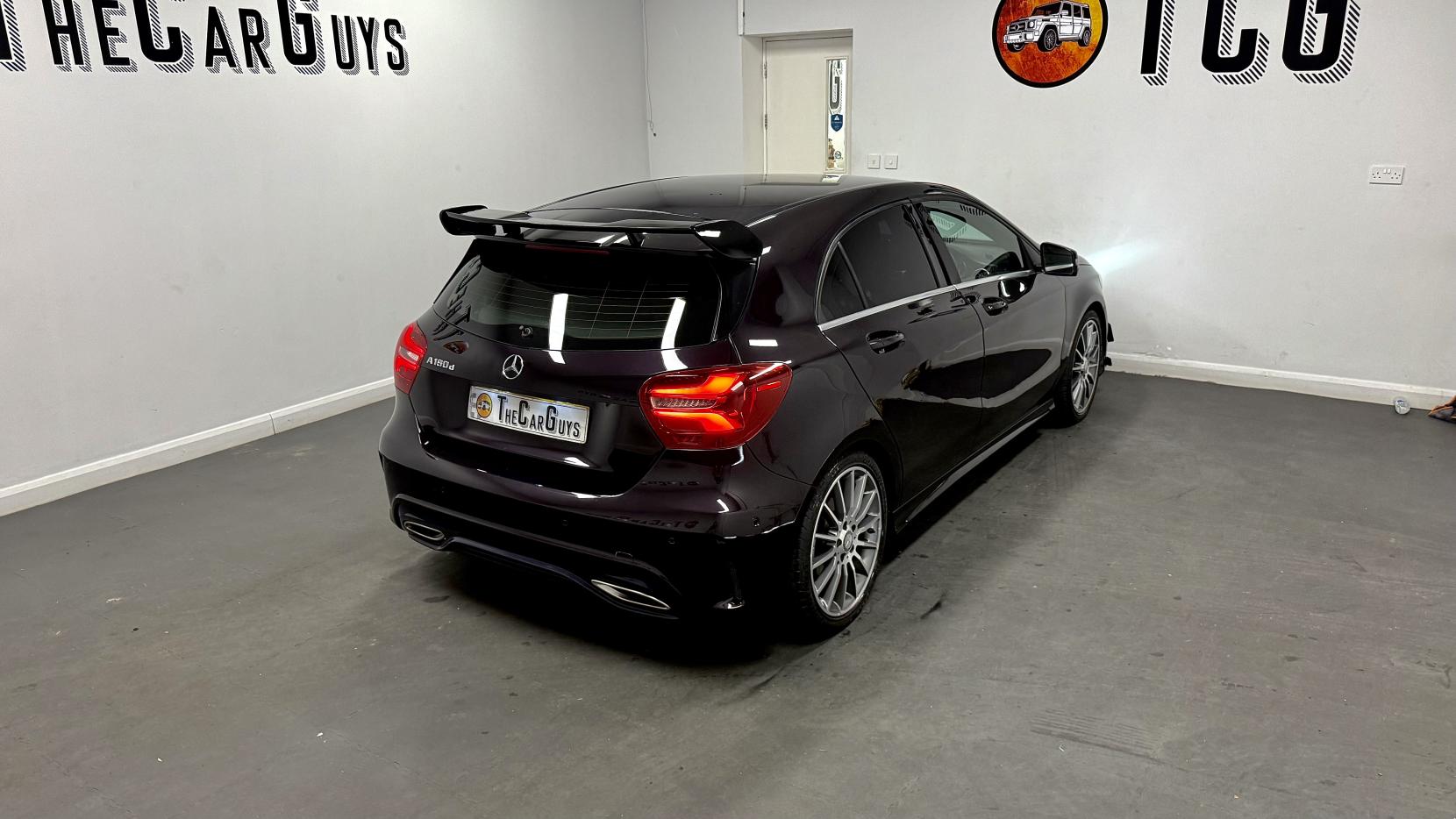Mercedes-Benz A Class 1.5 A180d AMG Line (Premium) Hatchback 5dr Diesel Manual Euro 6 (s/s) (109 ps)