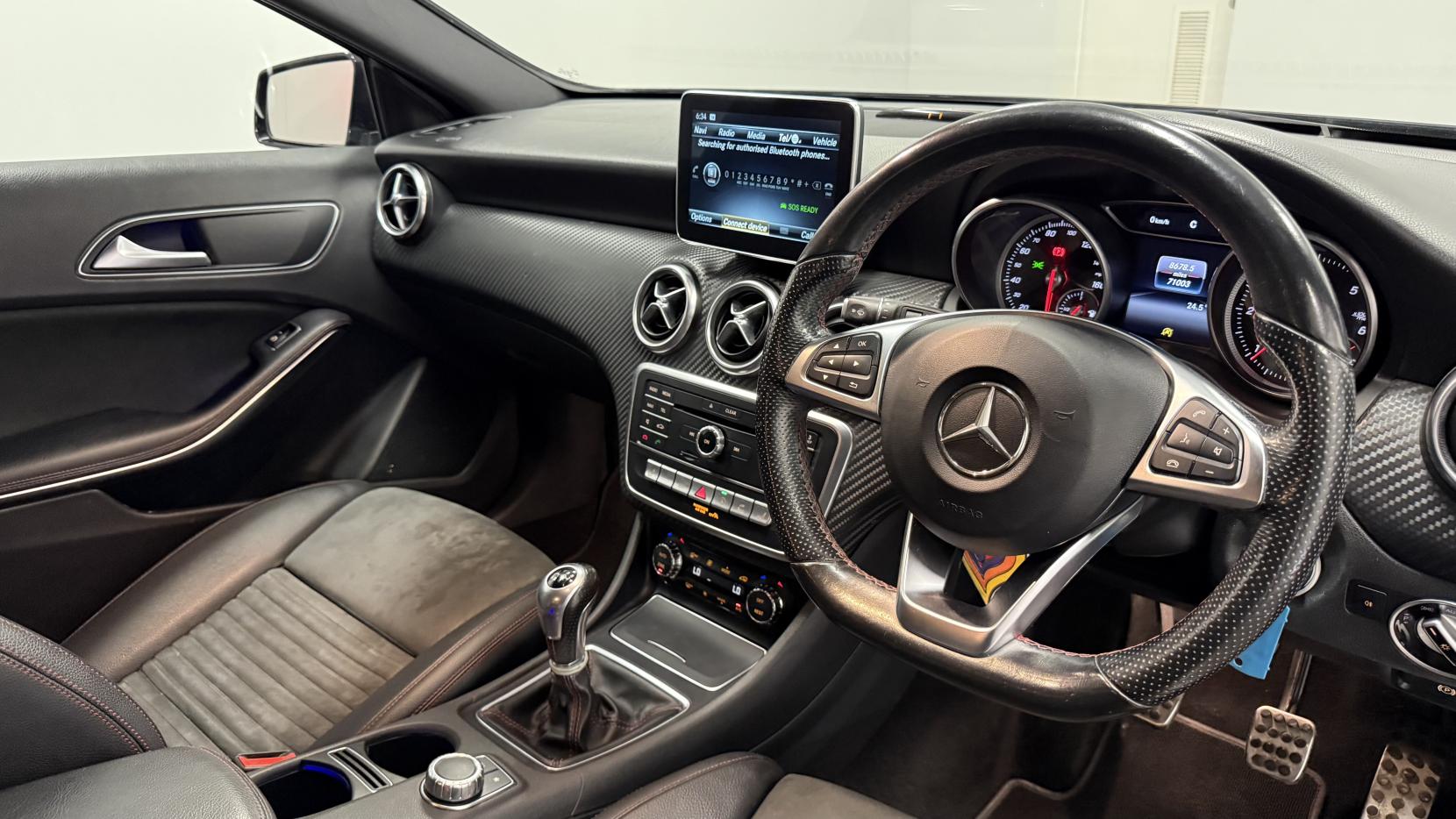 Mercedes-Benz A Class 1.5 A180d AMG Line (Premium) Hatchback 5dr Diesel Manual Euro 6 (s/s) (109 ps)