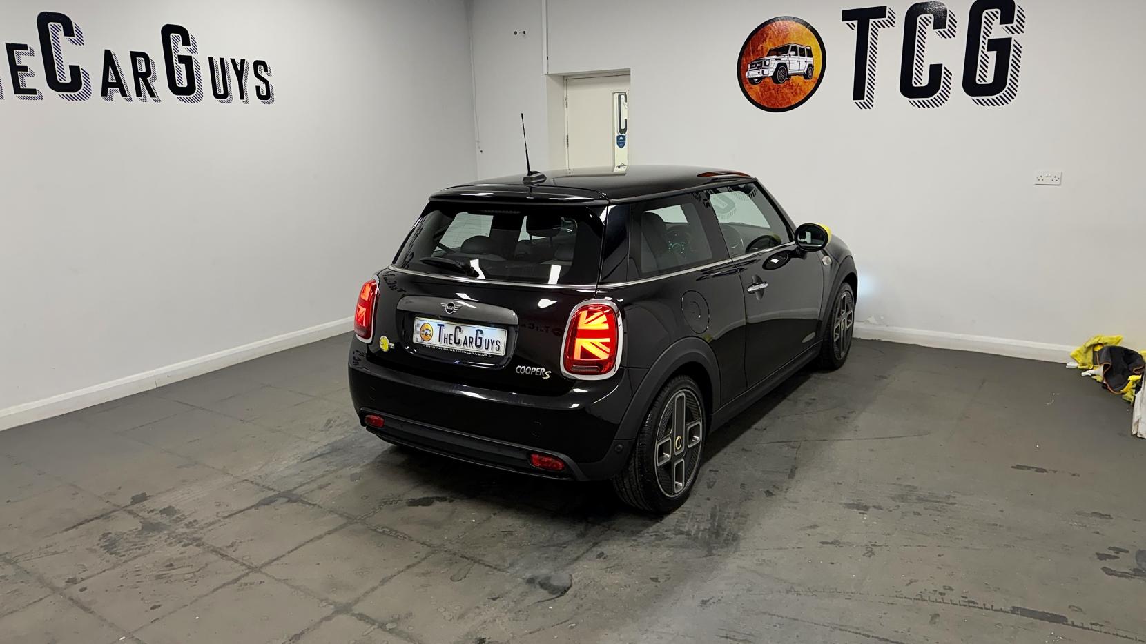 MINI Electric Hatch Cooper SE 32.6kWh Level 2 Hatchback 3dr Electric Auto (184 ps)