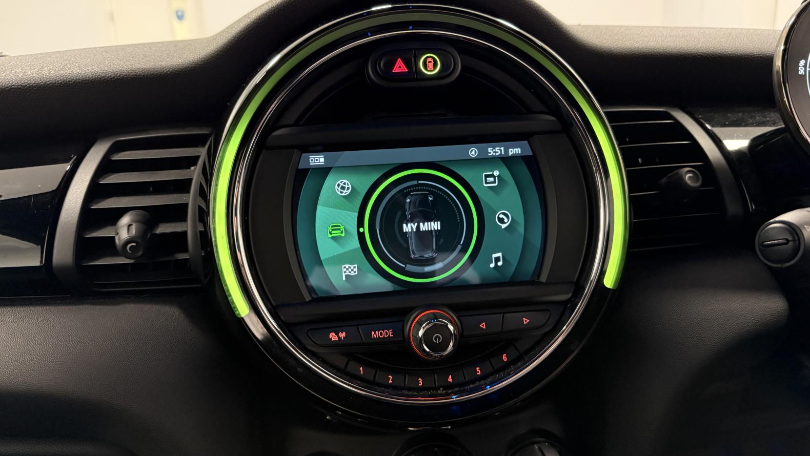 MINI Electric Hatch Cooper SE 32.6kWh Level 2 Hatchback 3dr Electric Auto (184 ps)