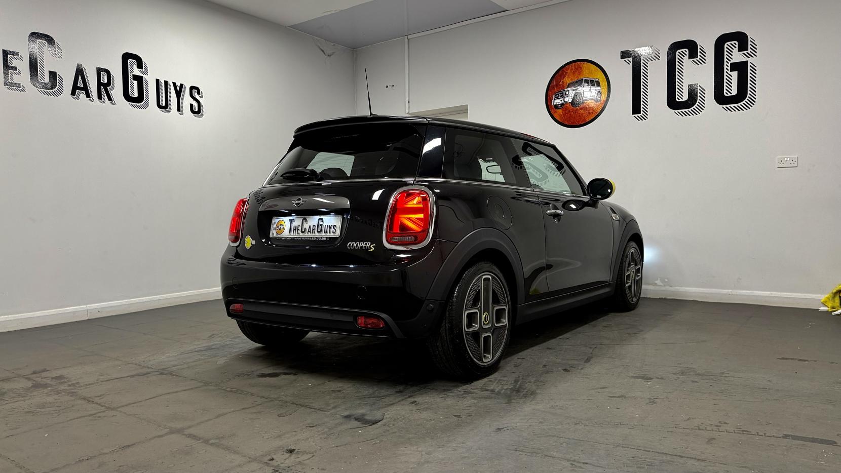 MINI Electric Hatch Cooper SE 32.6kWh Level 2 Hatchback 3dr Electric Auto (184 ps)