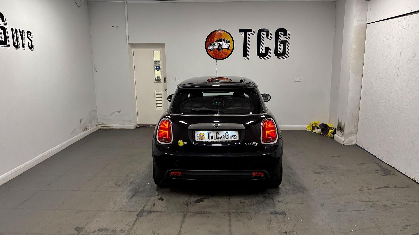 MINI Electric Hatch Cooper SE 32.6kWh Level 2 Hatchback 3dr Electric Auto (184 ps)