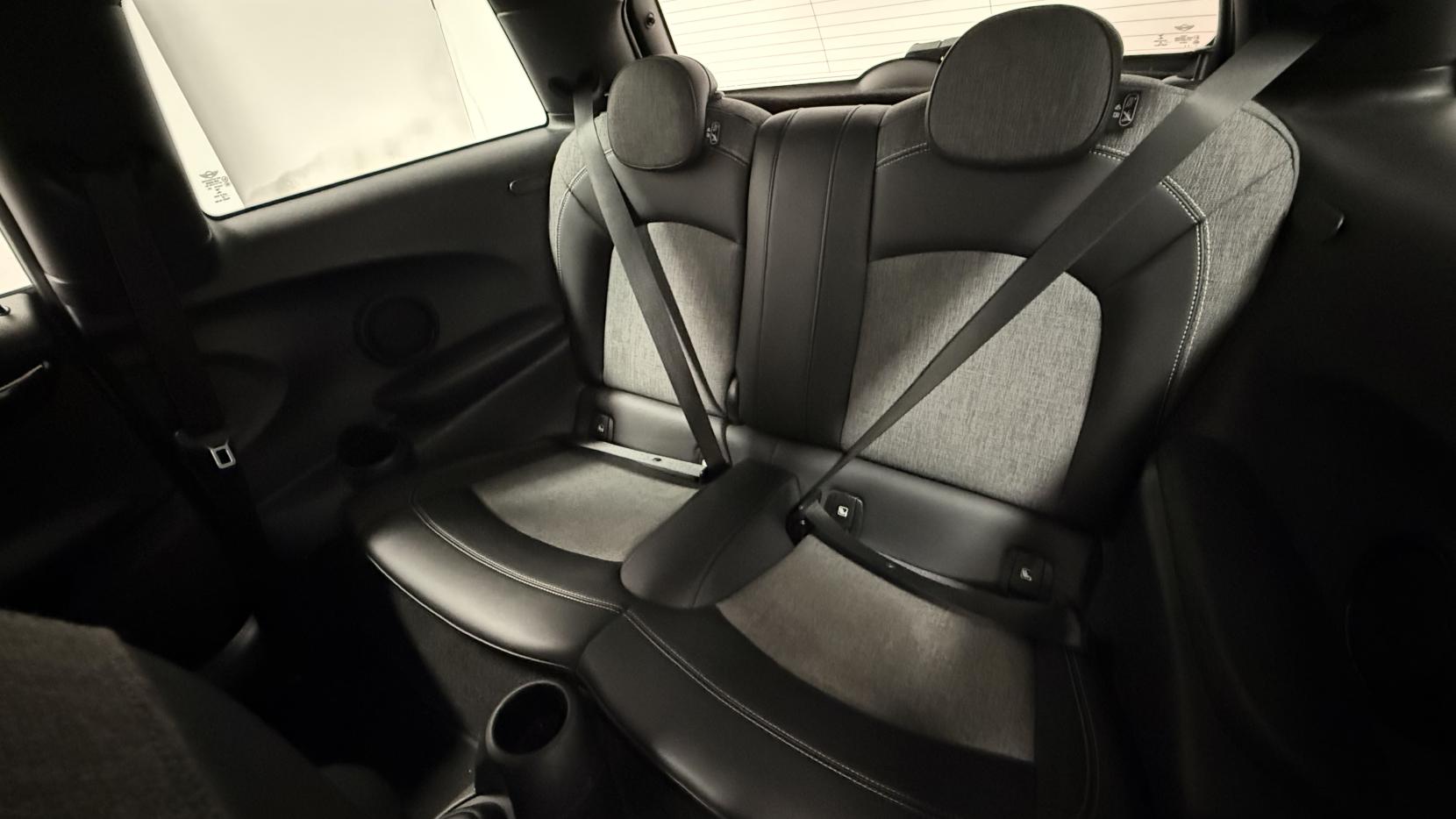 MINI Electric Hatch Cooper SE 32.6kWh Level 2 Hatchback 3dr Electric Auto (184 ps)