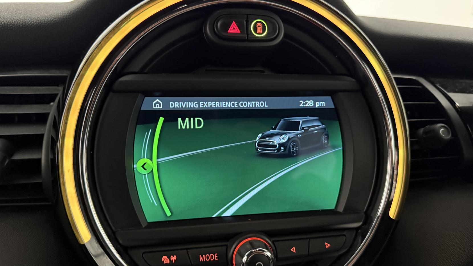 MINI Electric Hatch Cooper SE 32.6kWh Level 2 Hatchback 3dr Electric Auto (184 ps)