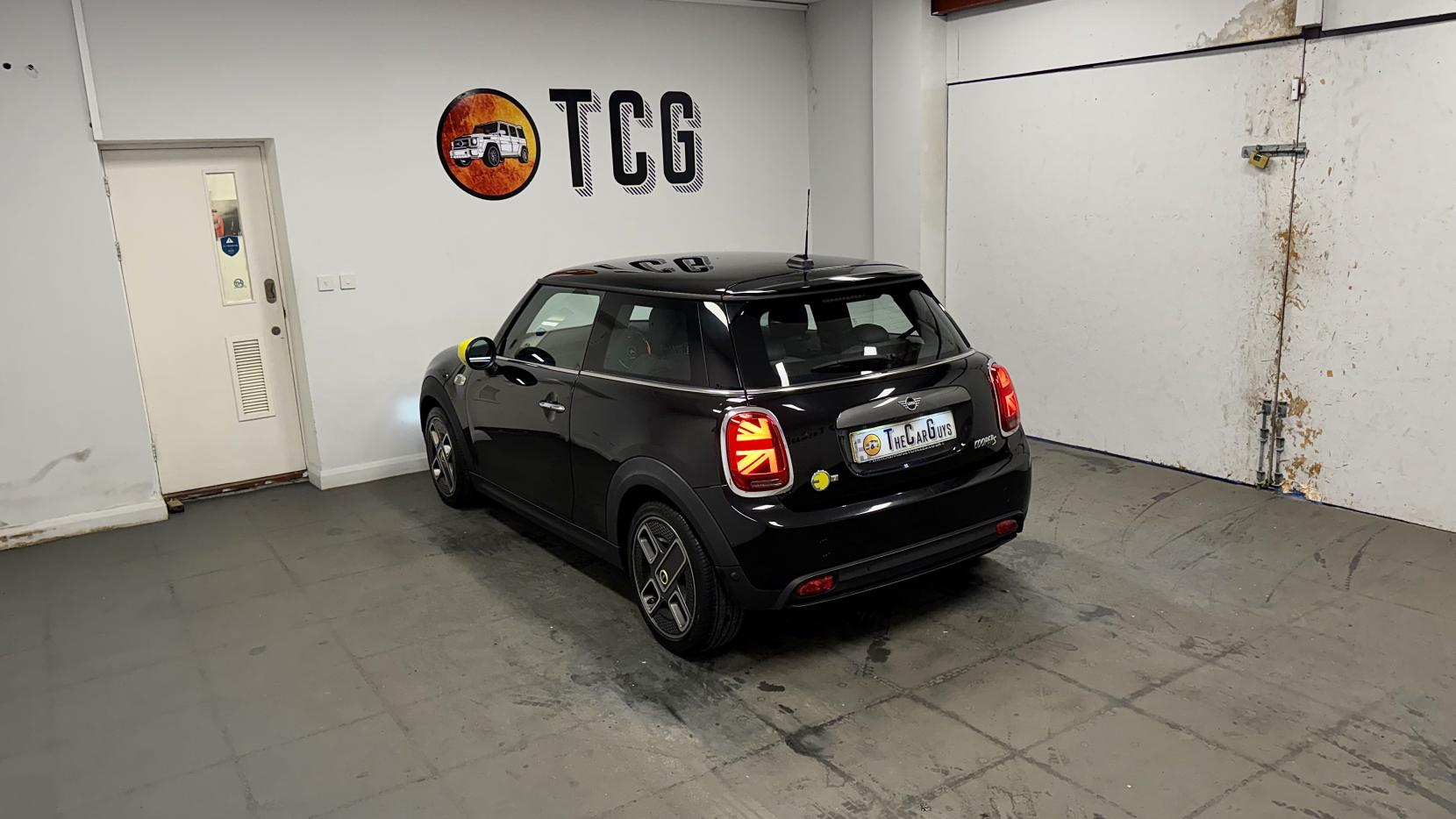 MINI Electric Hatch Cooper SE 32.6kWh Level 2 Hatchback 3dr Electric Auto (184 ps)