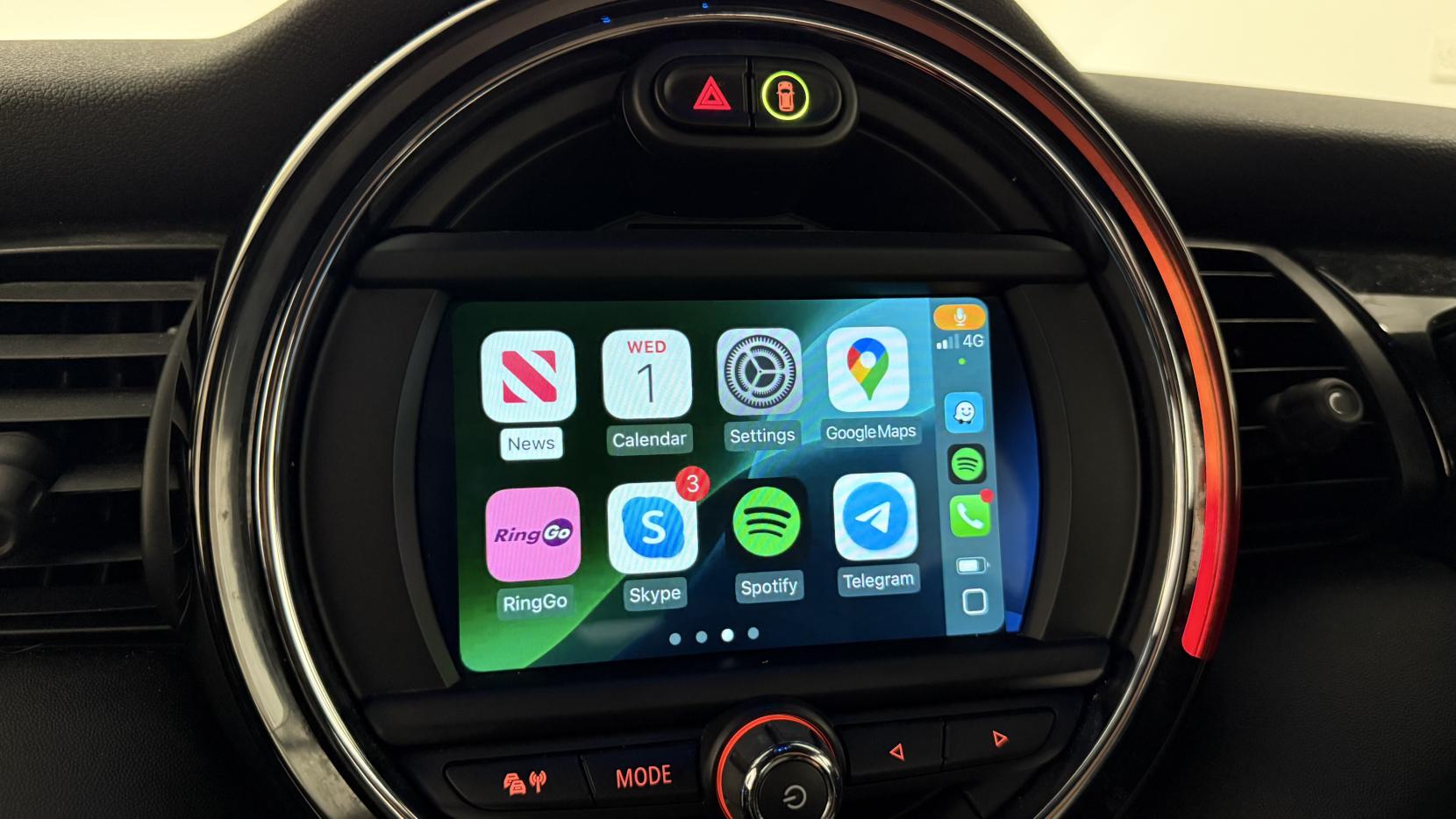 MINI Electric Hatch Cooper SE 32.6kWh Level 2 Hatchback 3dr Electric Auto (184 ps)