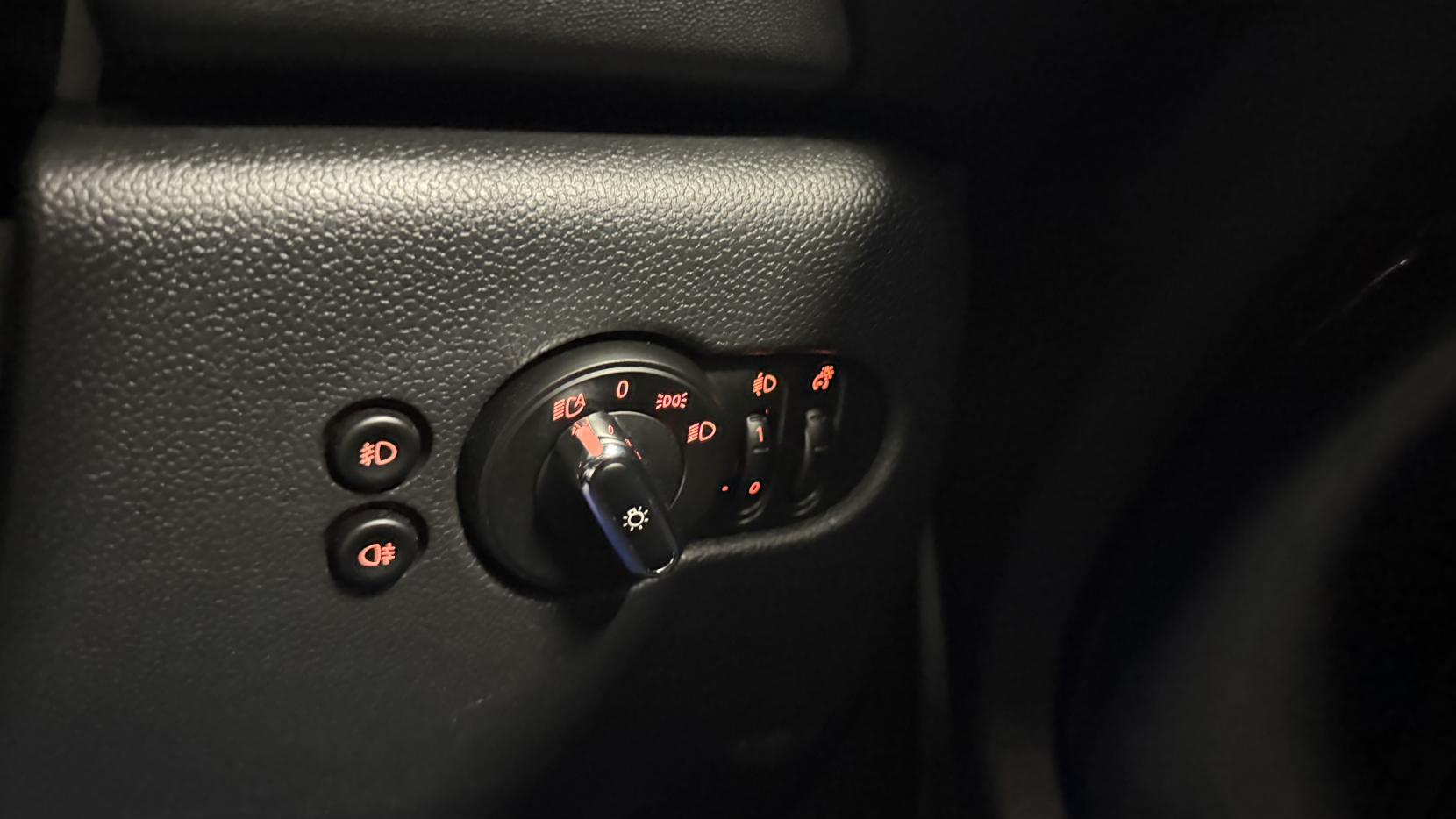 MINI Electric Hatch Cooper SE 32.6kWh Level 2 Hatchback 3dr Electric Auto (184 ps)