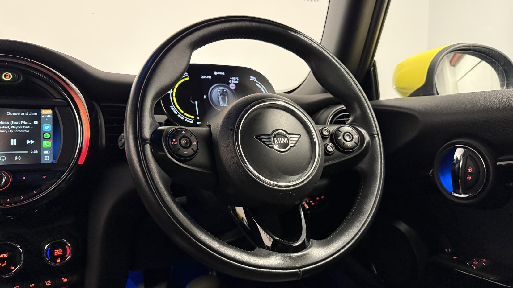 MINI Electric Hatch Cooper SE 32.6kWh Level 2 Hatchback 3dr Electric Auto (184 ps)