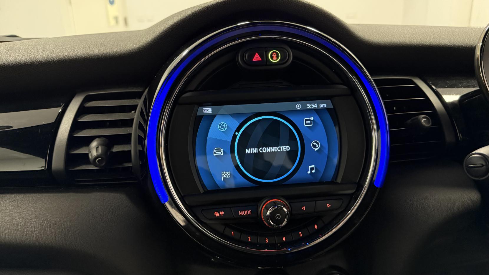 MINI Electric Hatch Cooper SE 32.6kWh Level 2 Hatchback 3dr Electric Auto (184 ps)