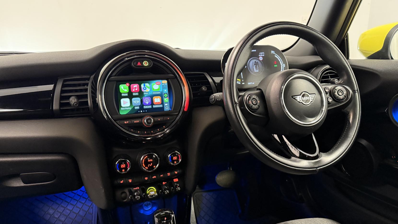 MINI Electric Hatch Cooper SE 32.6kWh Level 2 Hatchback 3dr Electric Auto (184 ps)