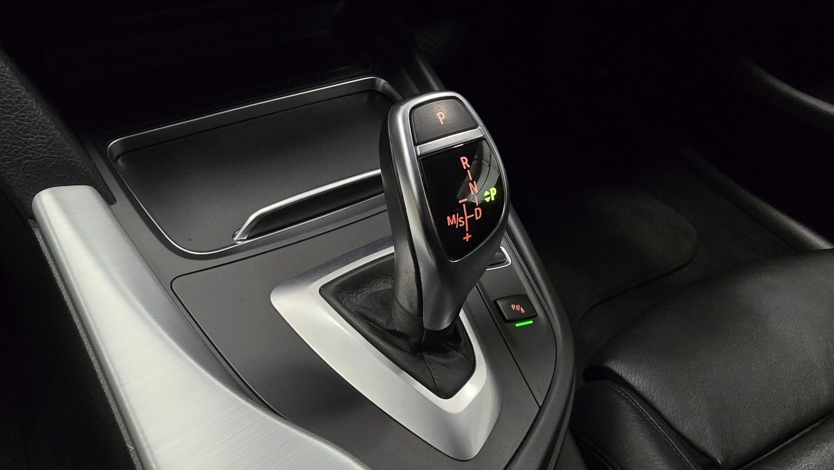 BMW 4 Series 2.0 420i M Sport Coupe 2dr Petrol Auto Euro 6 (s/s) (184 ps)