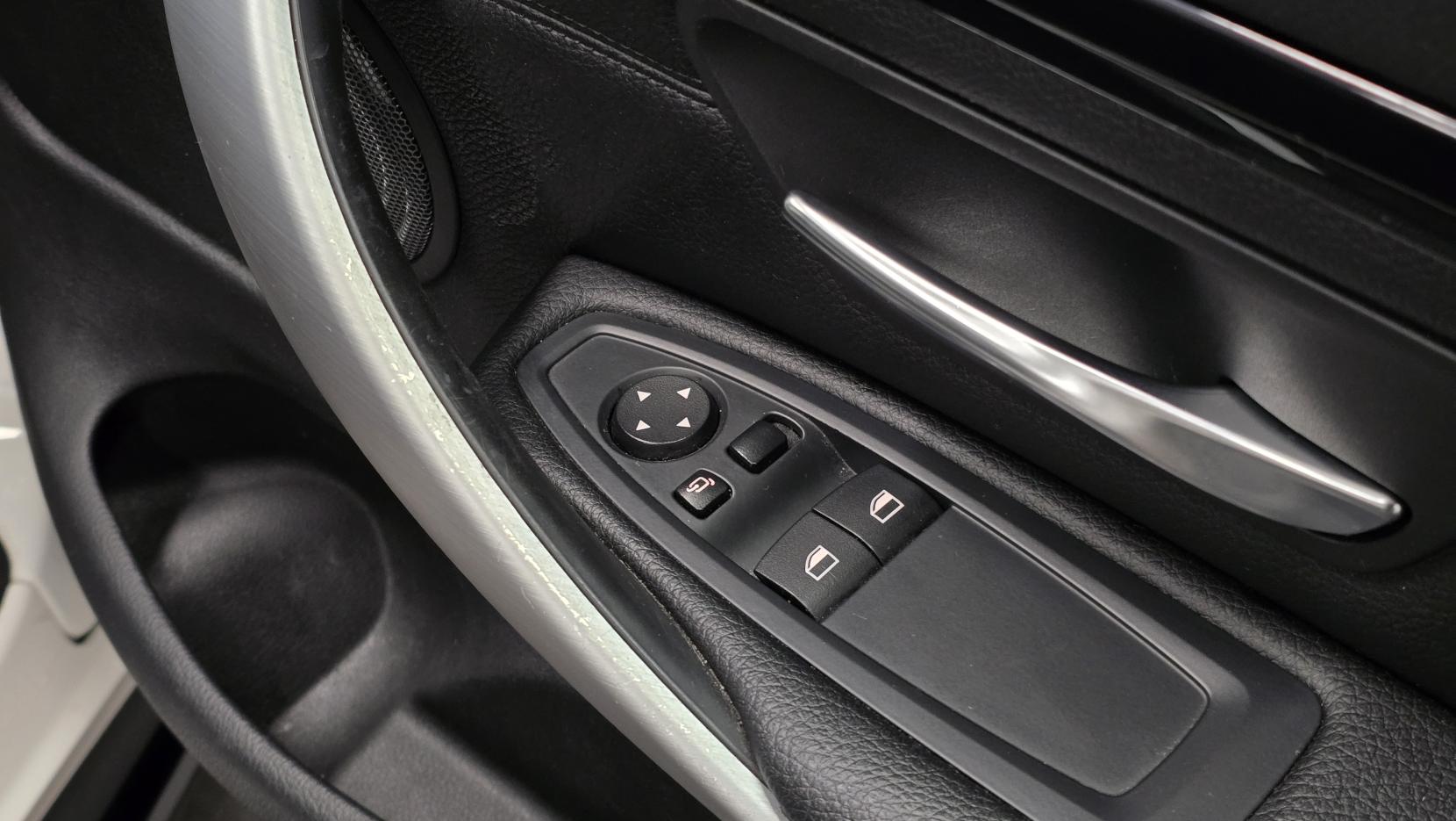 BMW 4 Series 2.0 420i M Sport Coupe 2dr Petrol Auto Euro 6 (s/s) (184 ps)