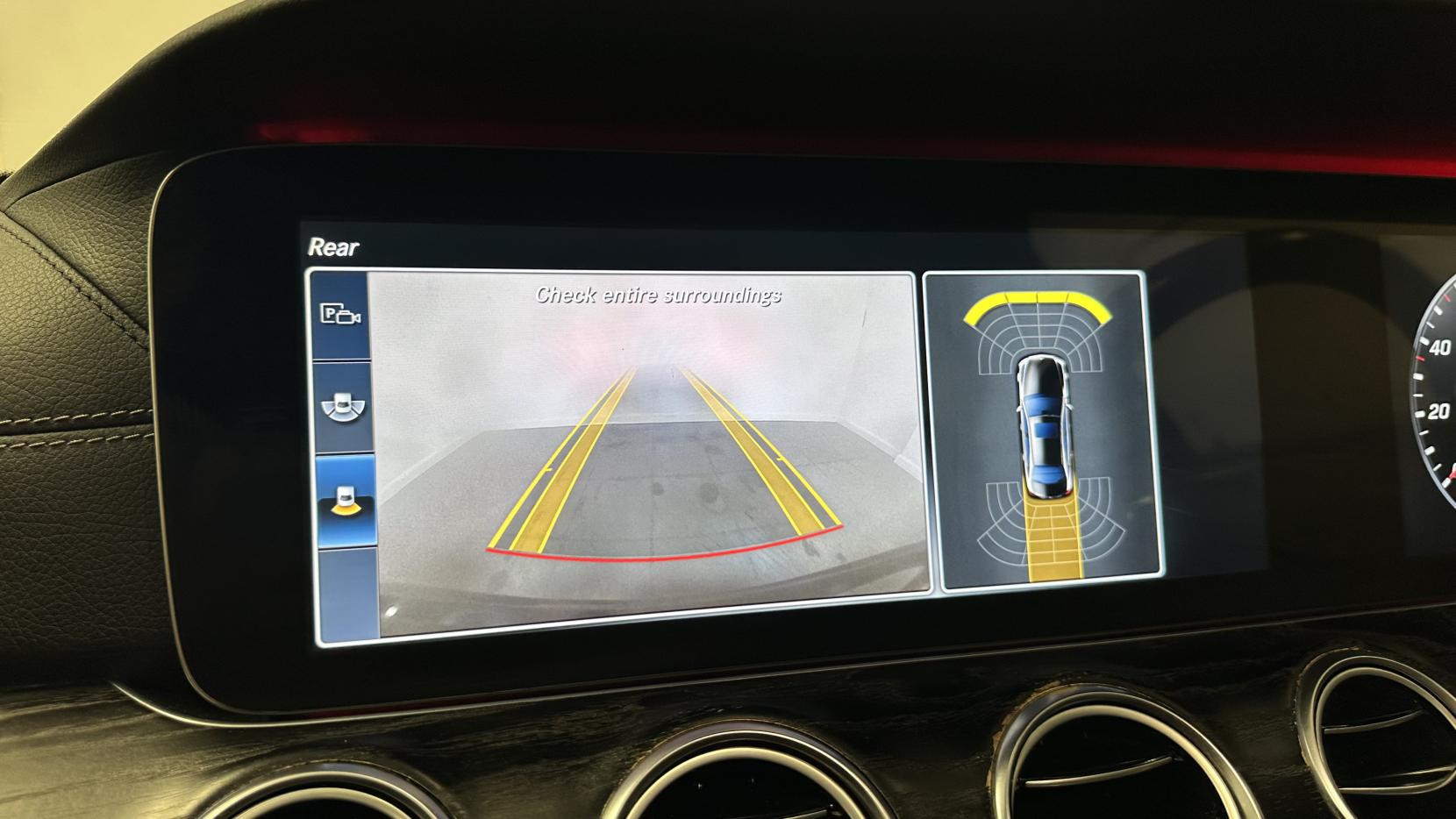 Mercedes-Benz E Class 2.0 E220d AMG Line (Premium Plus) Saloon 4dr Diesel G-Tronic+ Euro 6 (s/s) (194 ps)