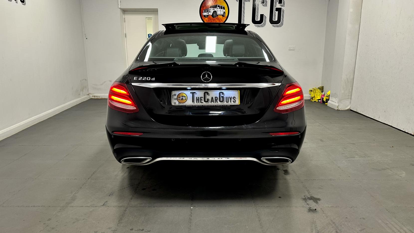 Mercedes-Benz E Class 2.0 E220d AMG Line (Premium Plus) Saloon 4dr Diesel G-Tronic+ Euro 6 (s/s) (194 ps)