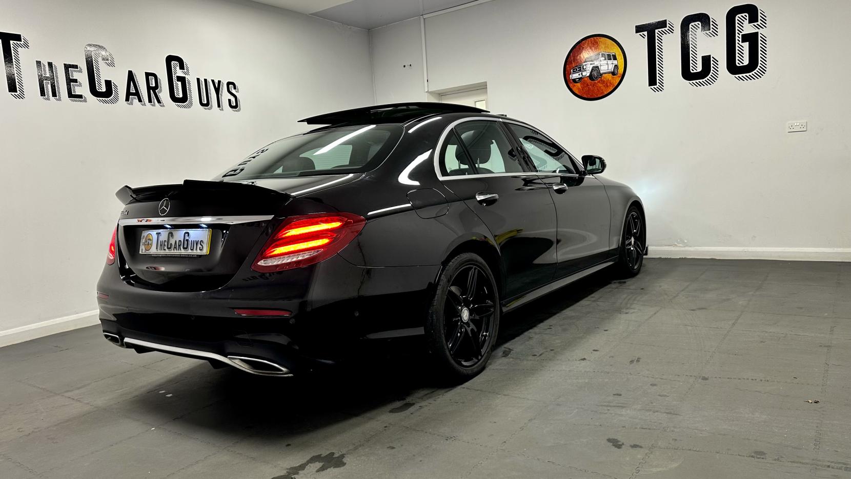 Mercedes-Benz E Class 2.0 E220d AMG Line (Premium Plus) Saloon 4dr Diesel G-Tronic+ Euro 6 (s/s) (194 ps)