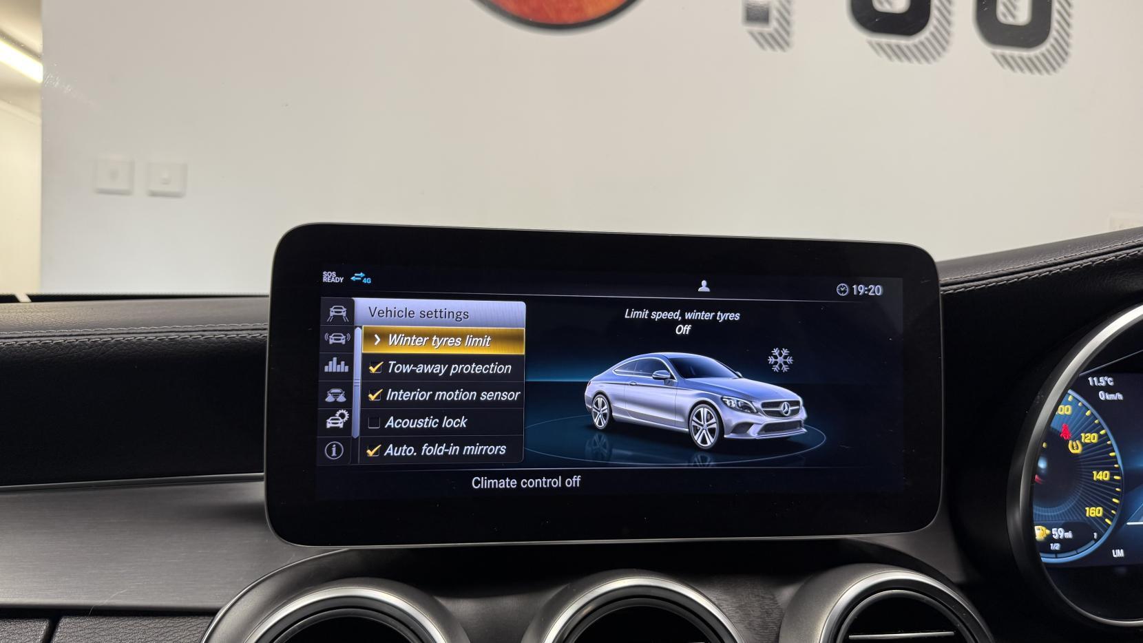 Mercedes-Benz C Class 2.0 C300d AMG Line (Premium) Coupe 2dr Diesel G-Tronic+ Euro 6 (s/s) (245 ps)