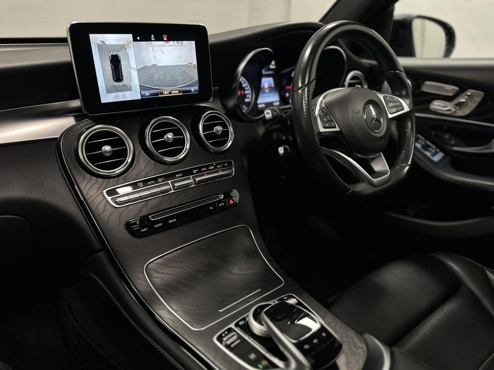 Mercedes-Benz GLC 2.1 GLC250d AMG Line (Premium Plus) SUV 5dr Diesel G-Tronic+ 4MATIC Euro 6 (s/s) (204 ps)