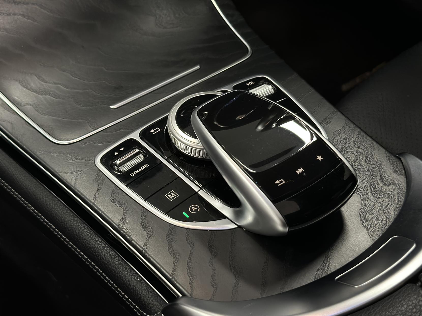 Mercedes-Benz GLC 2.1 GLC250d AMG Line (Premium Plus) SUV 5dr Diesel G-Tronic+ 4MATIC Euro 6 (s/s) (204 ps)