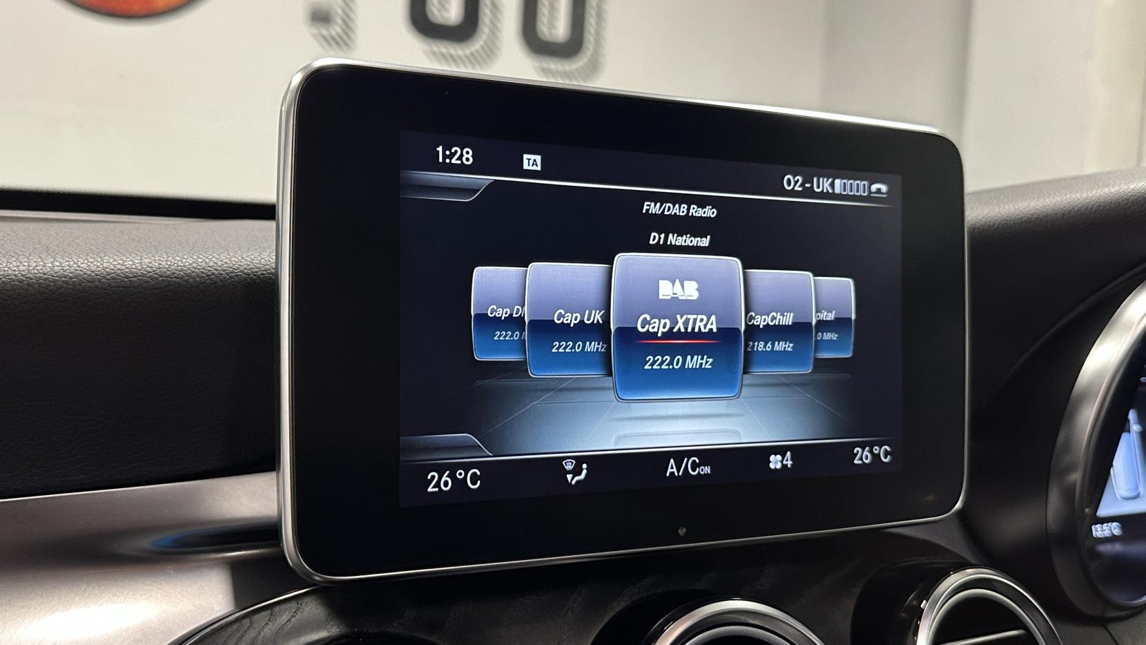 Mercedes-Benz GLC 2.1 GLC250d AMG Line (Premium Plus) SUV 5dr Diesel G-Tronic+ 4MATIC Euro 6 (s/s) (204 ps)