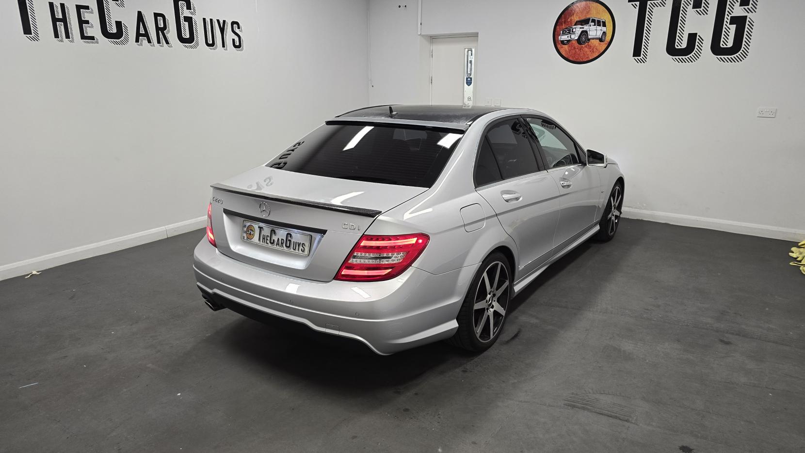 Mercedes-Benz C Class 2.1 C220 CDI BlueEfficiency Sport Saloon 4dr Diesel G-Tronic+ Euro 5 (s/s) (170 ps)