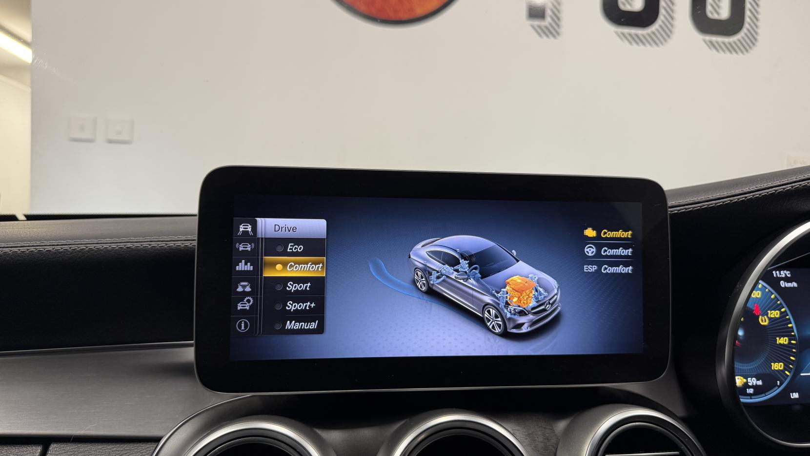 Mercedes-Benz C Class 2.0 C300d AMG Line (Premium Plus) Coupe 2dr Diesel G-Tronic+ Euro 6 (s/s) (245 ps)