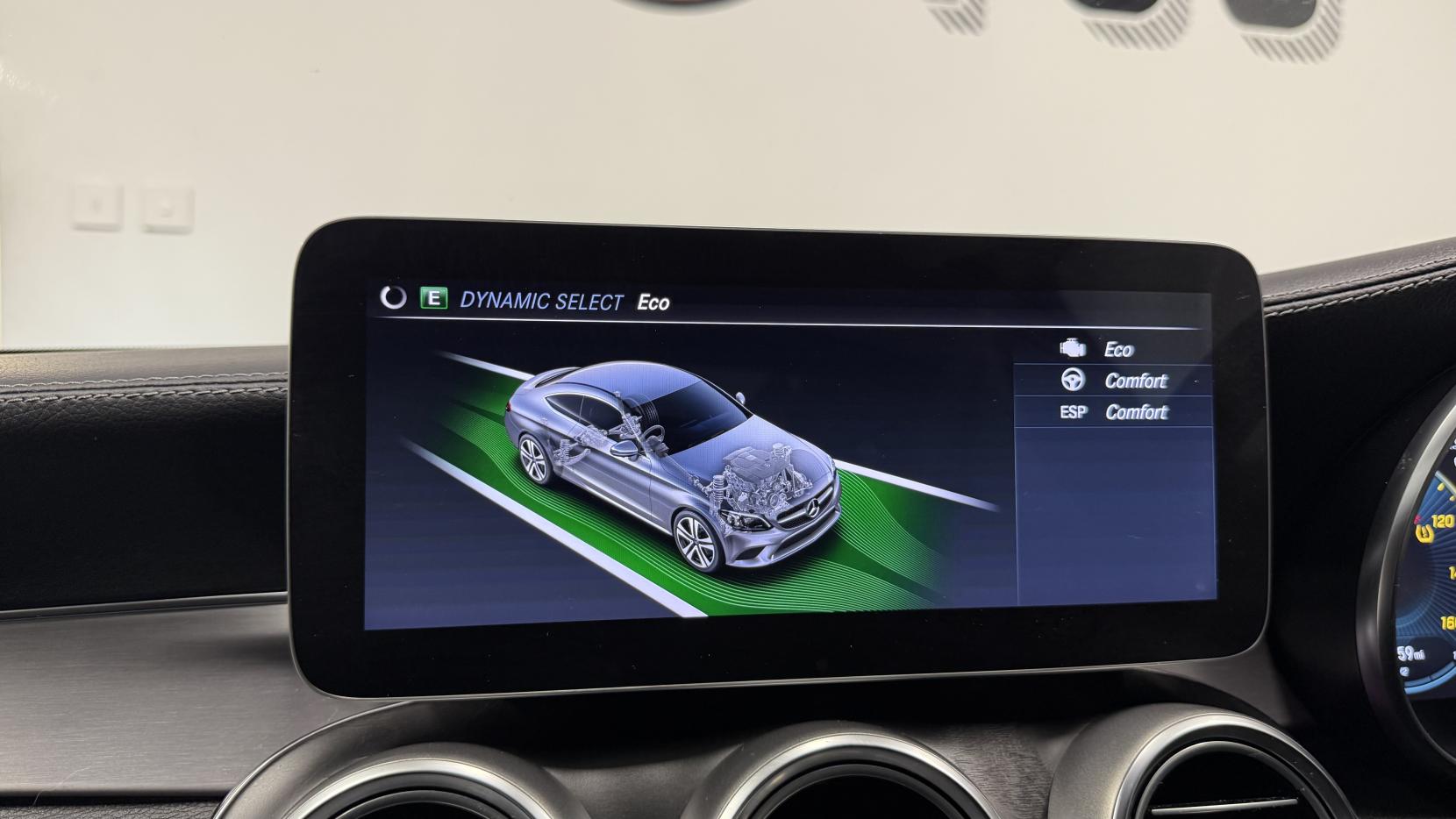 Mercedes-Benz C Class 2.0 C300d AMG Line (Premium Plus) Coupe 2dr Diesel G-Tronic+ Euro 6 (s/s) (245 ps)