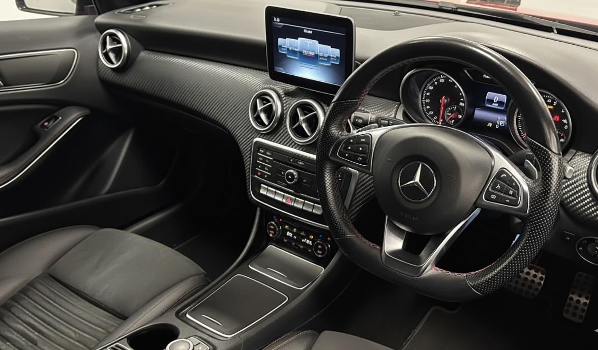 Mercedes-Benz A Class 1.6 A180 AMG Line Hatchback 5dr Petrol 7G-DCT Euro 6 (s/s) (122 ps)