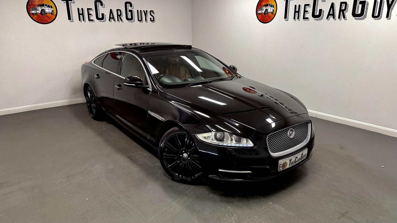 Jaguar XJ 3.0d V6 Portfolio Saloon 4dr Diesel Auto Euro 5 (275 ps)