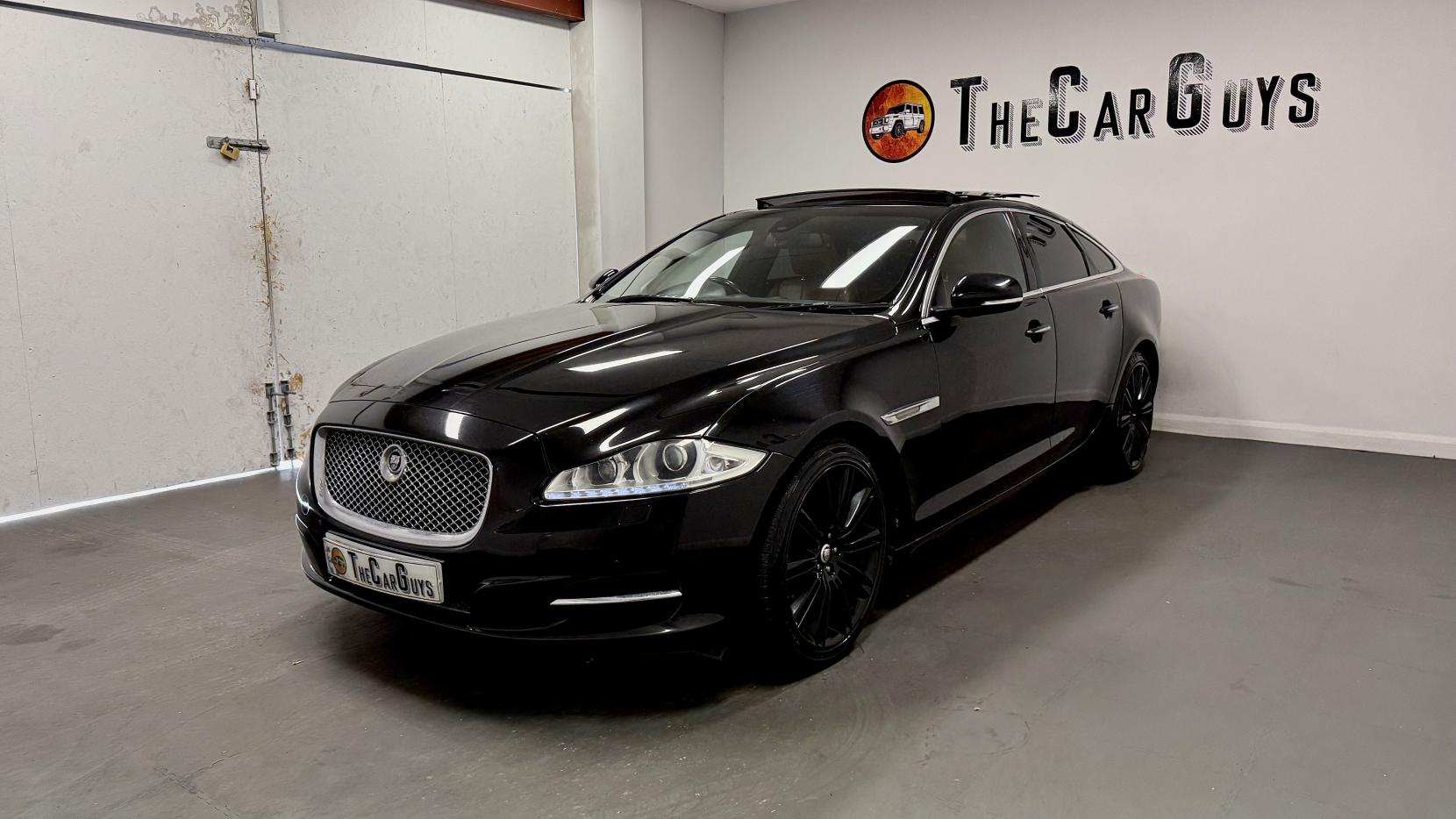 Jaguar XJ 3.0d V6 Portfolio Saloon 4dr Diesel Auto Euro 5 (275 ps)