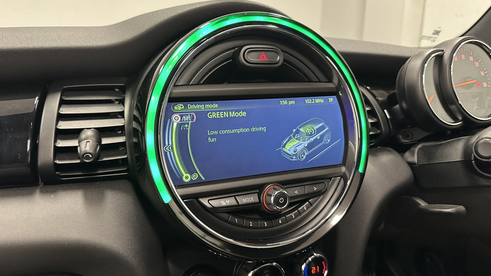 MINI Hatch 2.0 Cooper S Hatchback 3dr Petrol Auto Euro 6 (s/s) (192 ps)