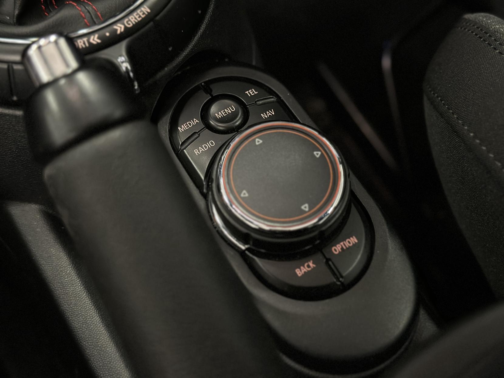 MINI Hatch 2.0 Cooper S Hatchback 3dr Petrol Auto Euro 6 (s/s) (192 ps)