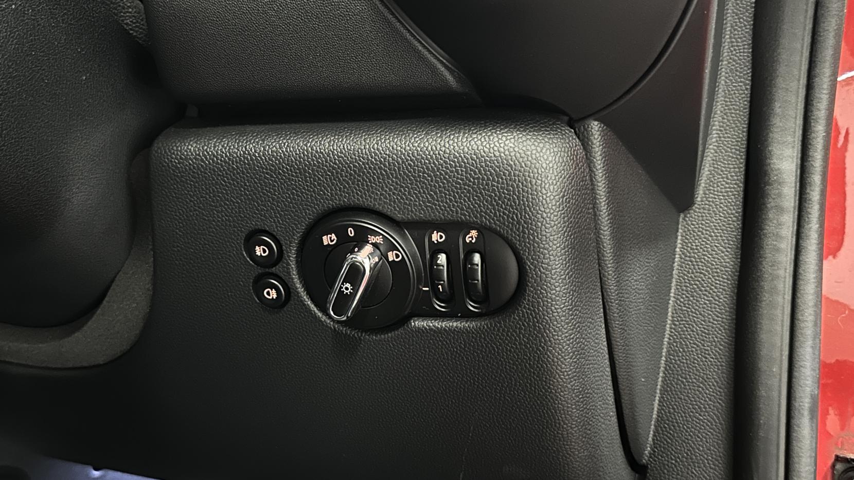 MINI Hatch 2.0 Cooper S Hatchback 3dr Petrol Auto Euro 6 (s/s) (192 ps)