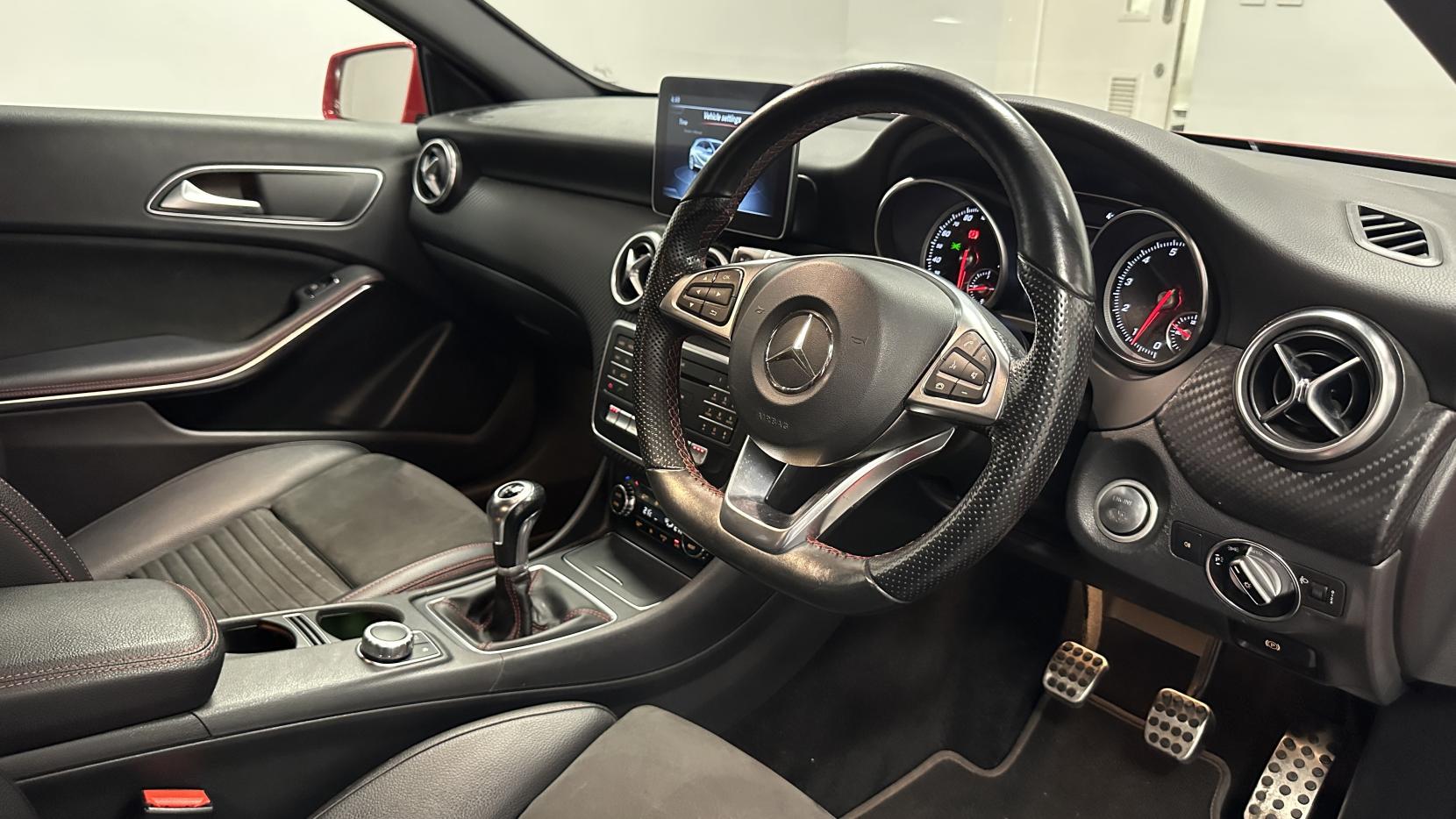 Mercedes-Benz A Class 1.6 A180 AMG Line (Executive) Hatchback 5dr Petrol Manual Euro 6 (s/s) (122 ps)