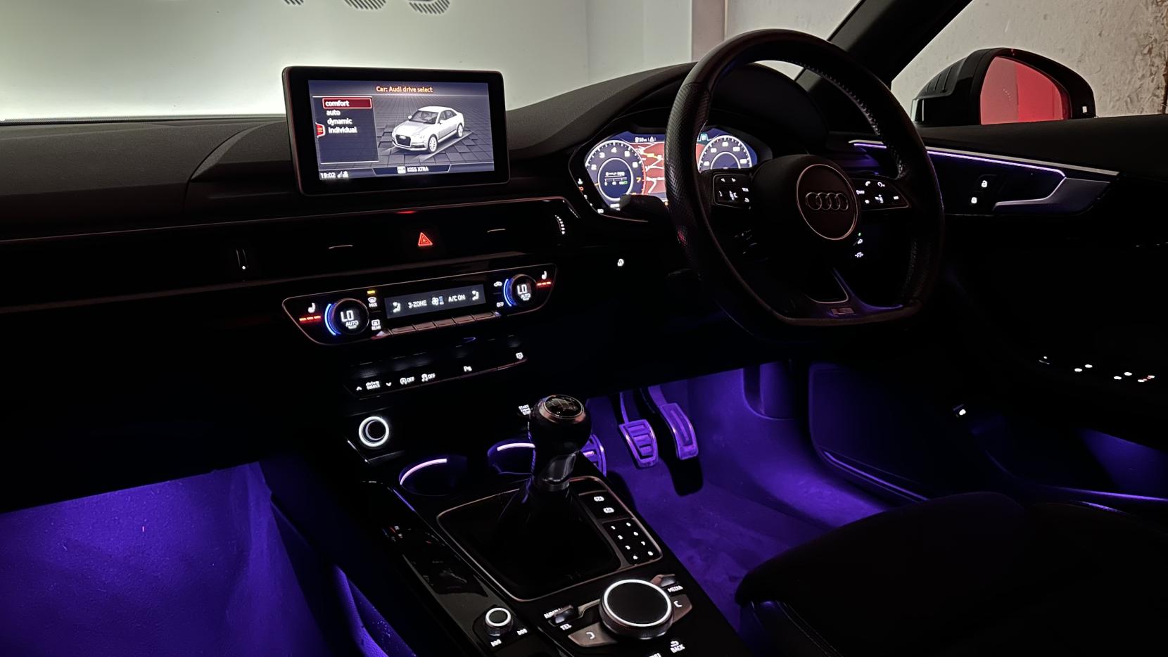 Audi A4 1.4 TFSI Black Edition Saloon 4dr Petrol Manual Euro 6 (s/s) (150 ps)