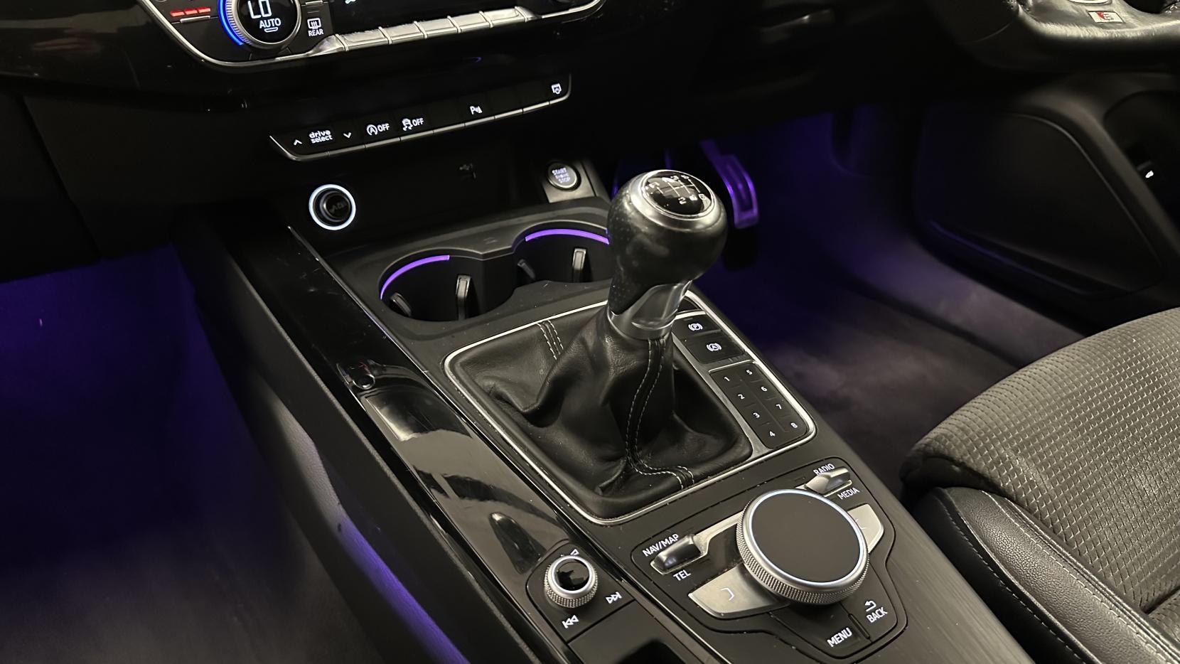 Audi A4 1.4 TFSI Black Edition Saloon 4dr Petrol Manual Euro 6 (s/s) (150 ps)