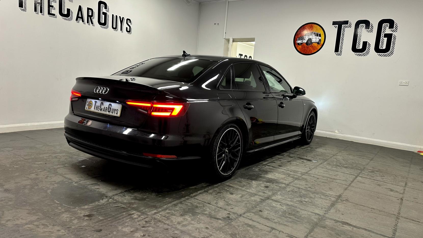 Audi A4 1.4 TFSI Black Edition Saloon 4dr Petrol Manual Euro 6 (s/s) (150 ps)