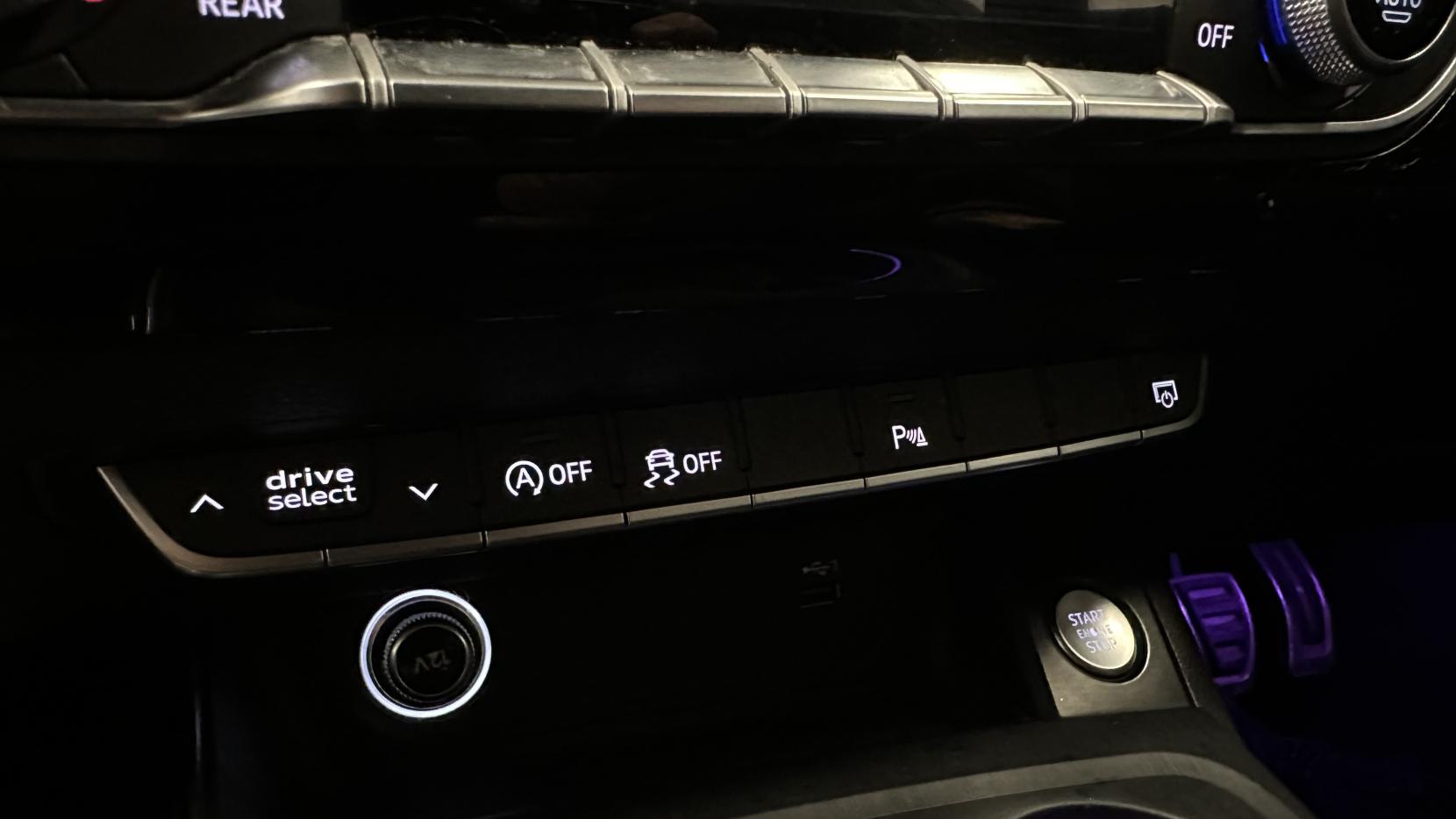 Audi A4 1.4 TFSI Black Edition Saloon 4dr Petrol Manual Euro 6 (s/s) (150 ps)