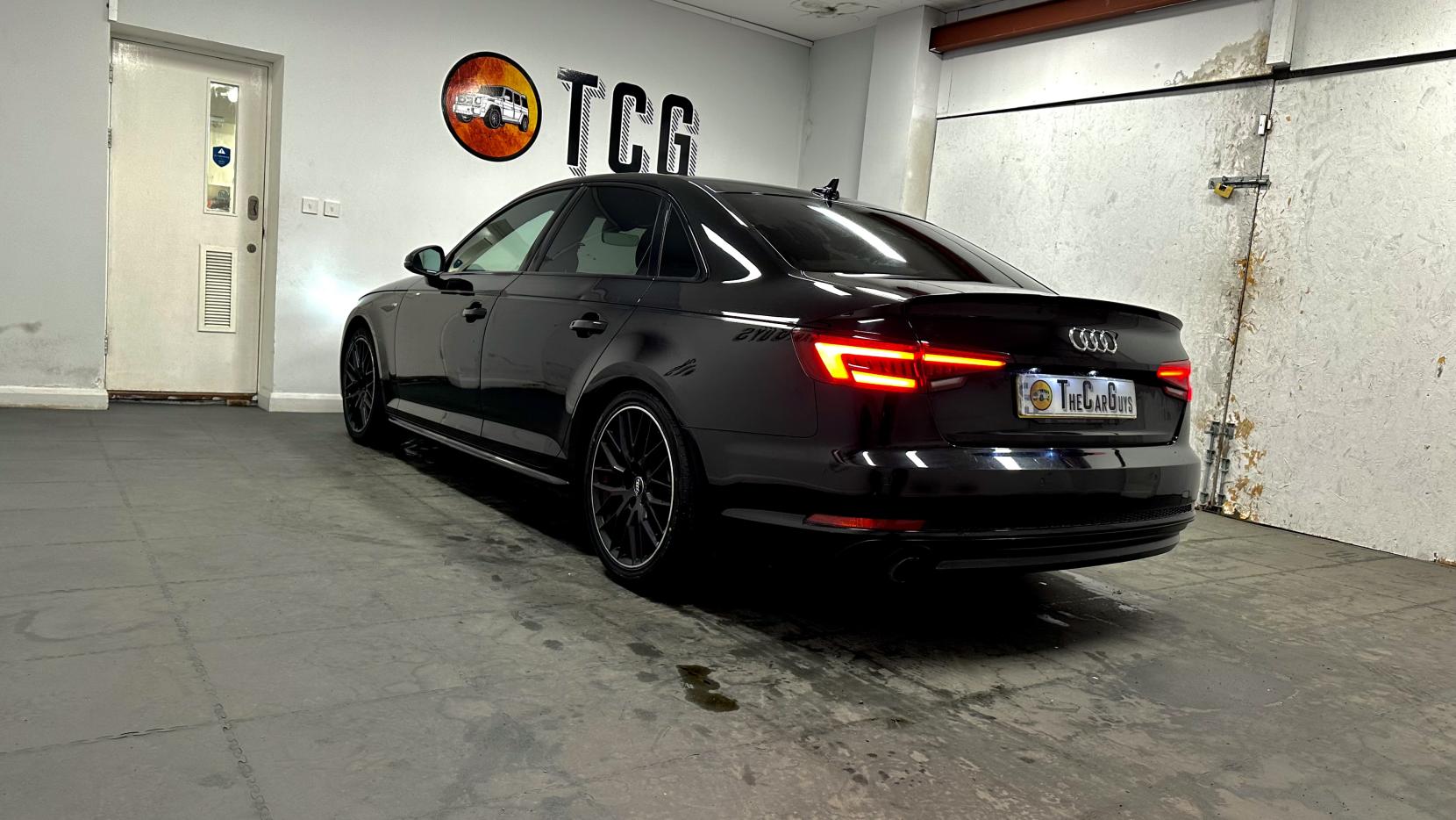 Audi A4 1.4 TFSI Black Edition Saloon 4dr Petrol Manual Euro 6 (s/s) (150 ps)