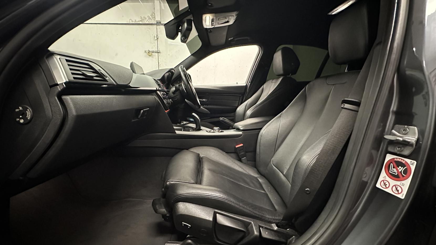 BMW 3 Series 2.0 320d M Sport Saloon 4dr Diesel Auto xDrive Euro 6 (s/s) (190 ps)