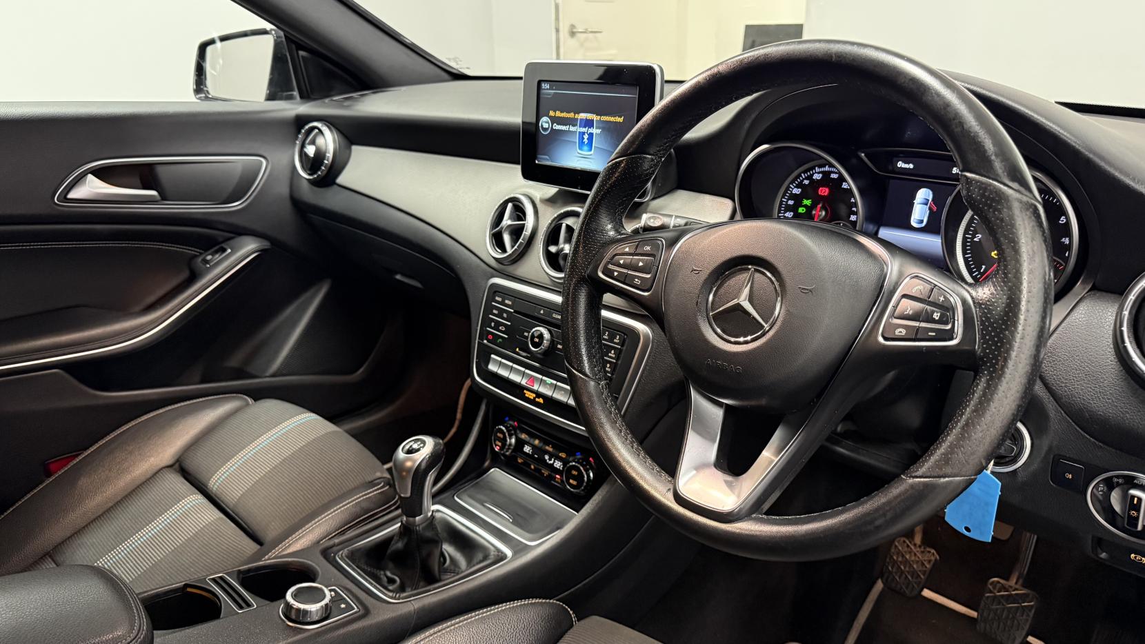 Mercedes-Benz CLA 2.1 CLA200d Sport Coupe 4dr Diesel Manual Euro 6 (s/s) (136 ps)