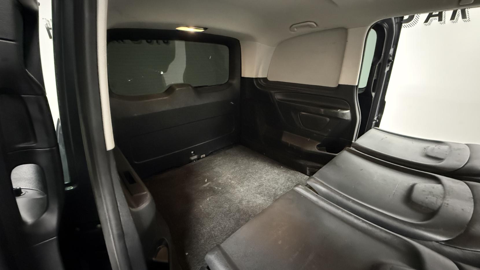 Mercedes-Benz Vito 2.1 119 CDI BlueTEC Sport Crew Van Double Cab 5dr Diesel G-Tronic+ RWD L1 Euro 6 (s/s) (190 ps)