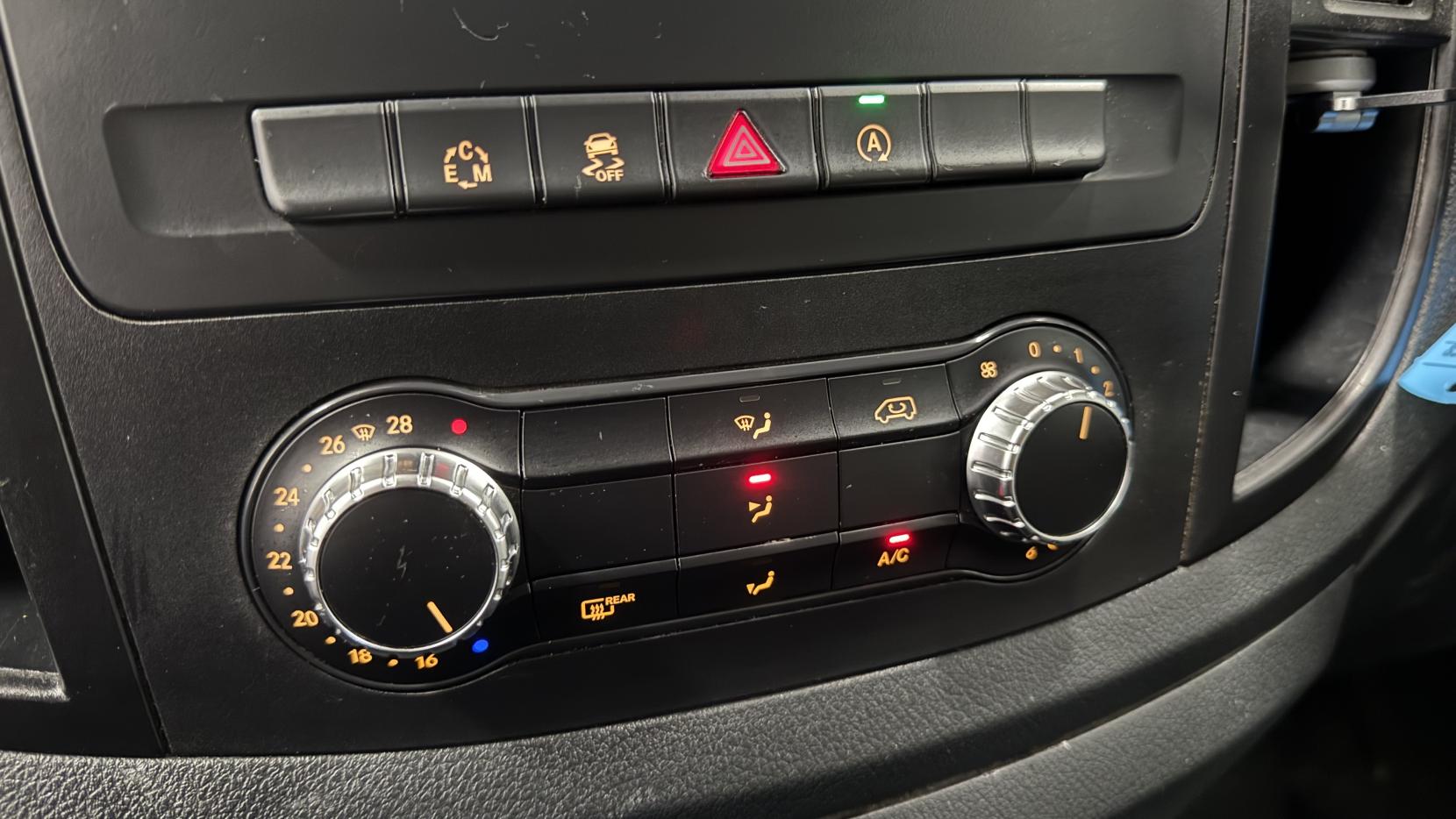 Mercedes-Benz Vito 2.1 119 CDI BlueTEC Sport Crew Van Double Cab 5dr Diesel G-Tronic+ RWD L1 Euro 6 (s/s) (190 ps)