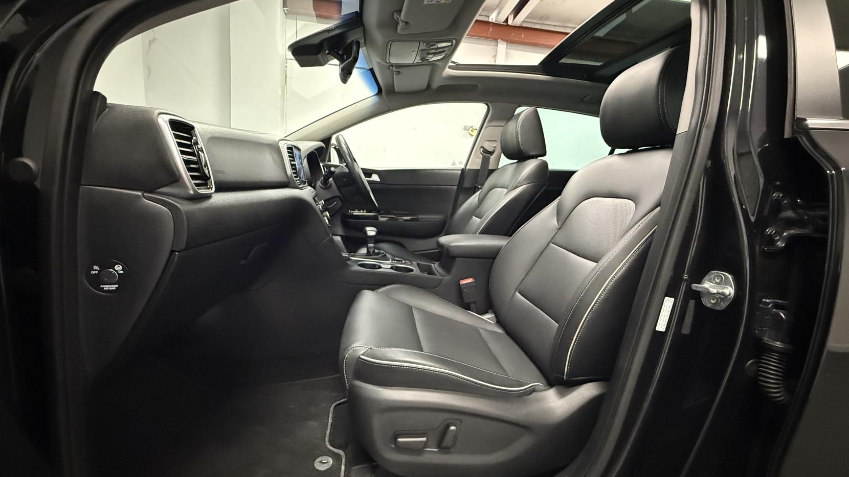 Kia Sportage 1.6 CRDi MHEV JBL Black Edition SUV 5dr Diesel Hybrid DCT Euro 6 (s/s) (134 bhp)