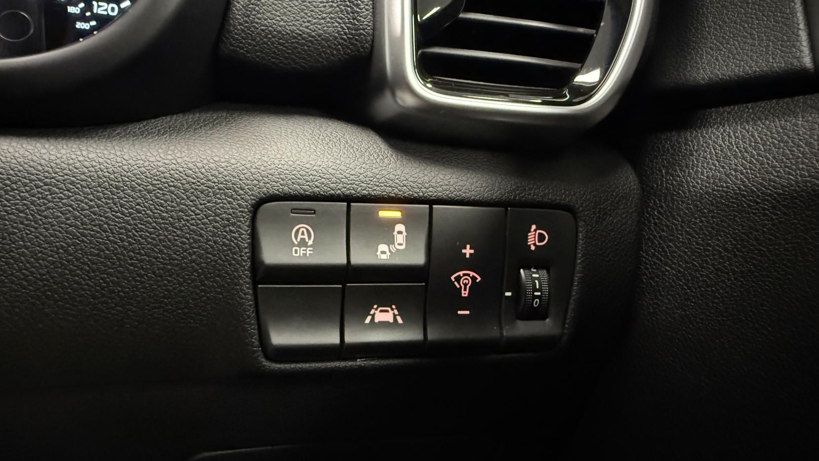 Kia Sportage 1.6 CRDi MHEV JBL Black Edition SUV 5dr Diesel Hybrid DCT Euro 6 (s/s) (134 bhp)