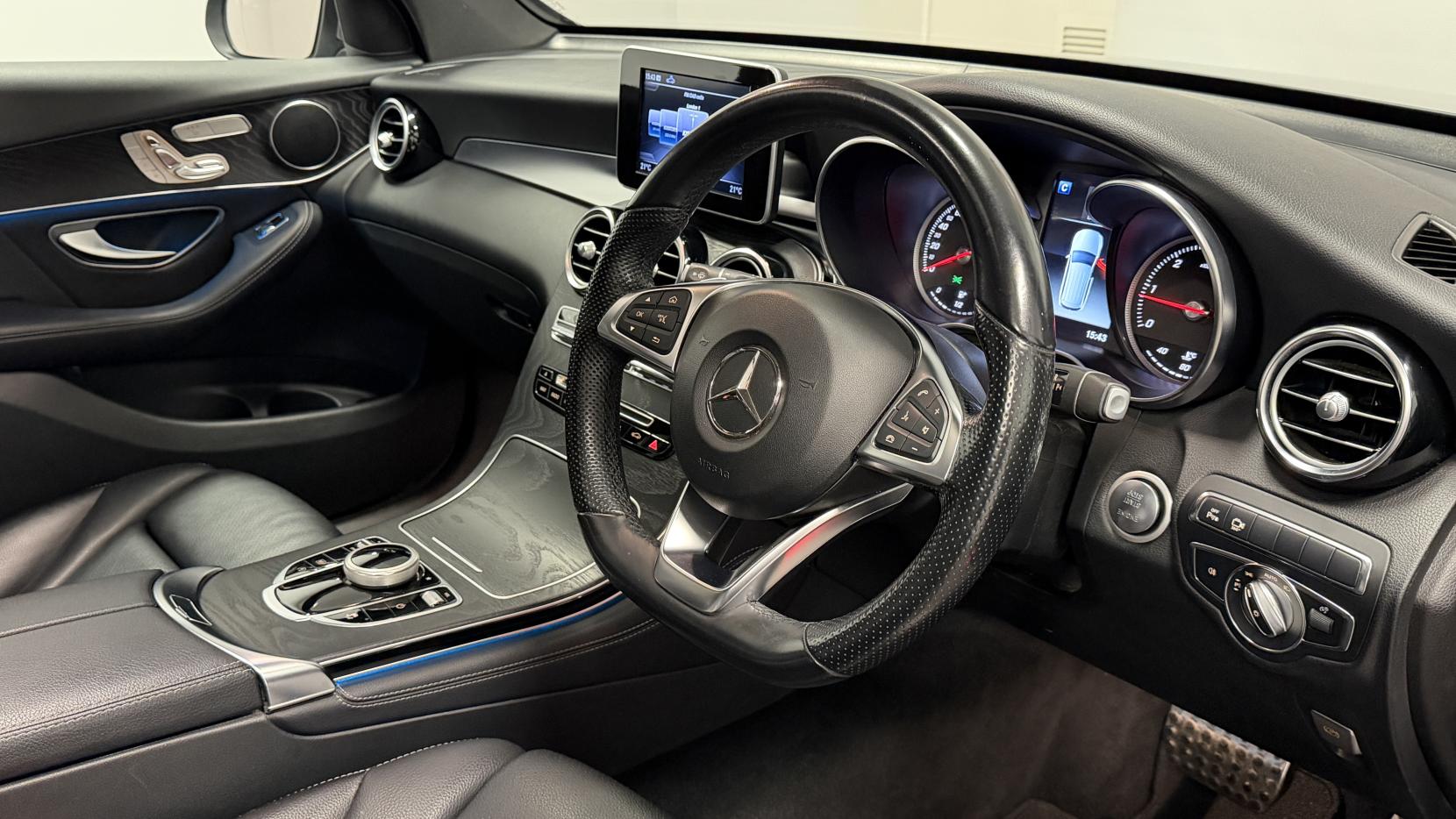 Mercedes-Benz GLC 2.1 GLC250d AMG Line (Premium) SUV 5dr Diesel G-Tronic 4MATIC Euro 6 (s/s) (204 ps)