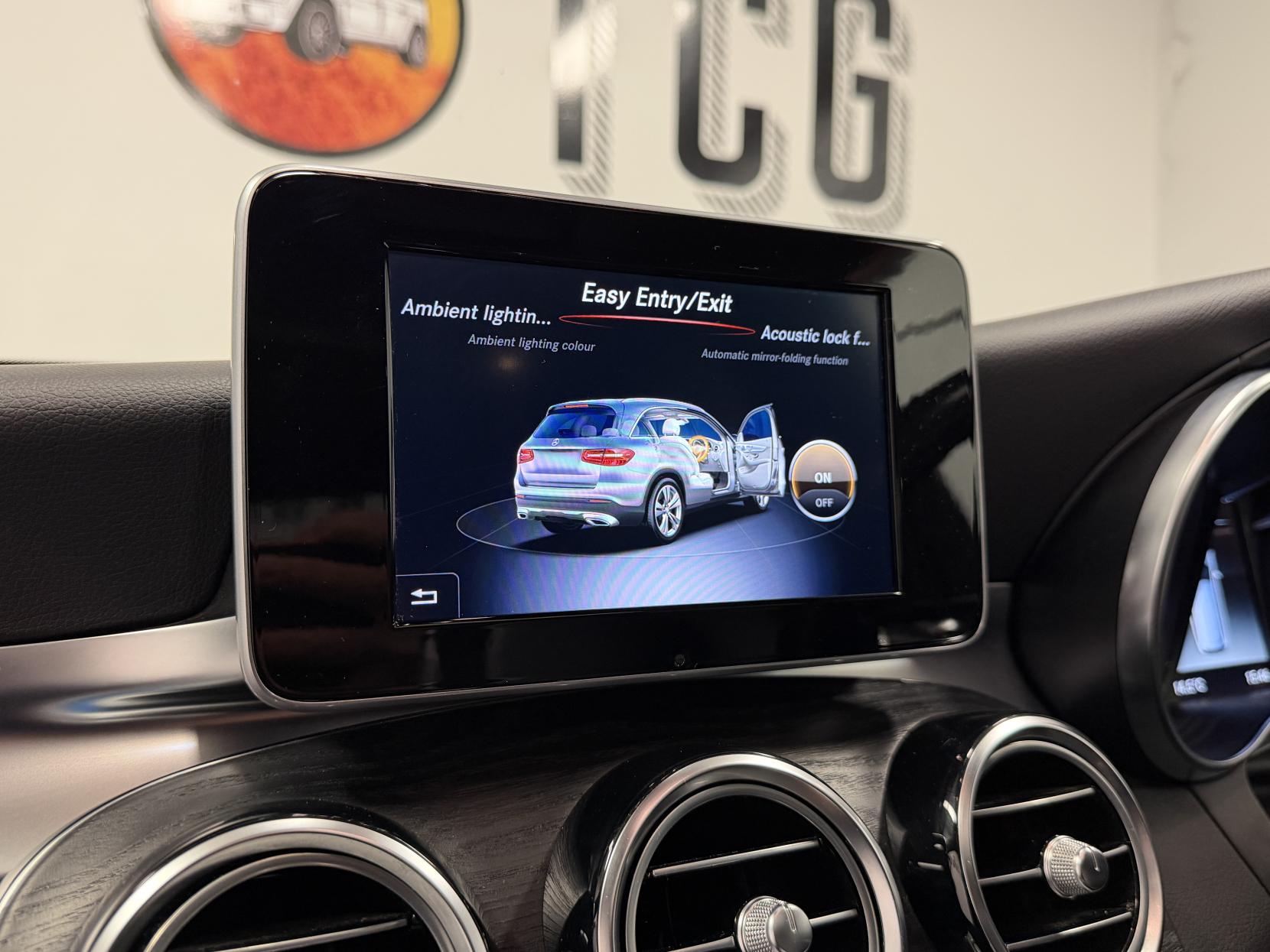 Mercedes-Benz GLC 2.1 GLC250d AMG Line (Premium) SUV 5dr Diesel G-Tronic 4MATIC Euro 6 (s/s) (204 ps)