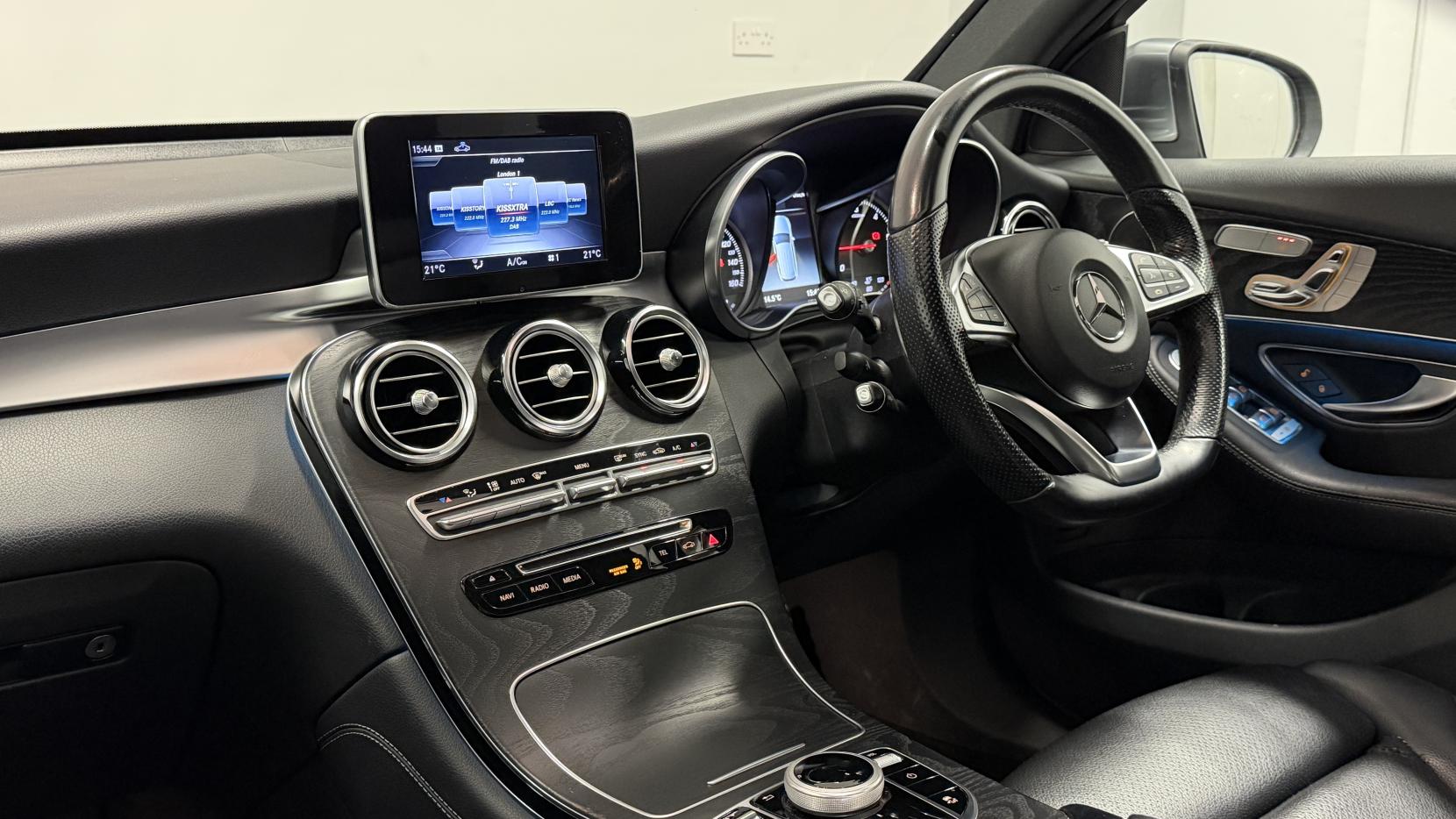 Mercedes-Benz GLC 2.1 GLC250d AMG Line (Premium) SUV 5dr Diesel G-Tronic 4MATIC Euro 6 (s/s) (204 ps)