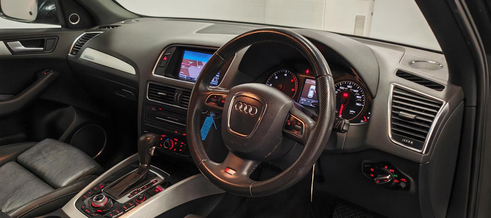 Audi Q5 2.0 TDI S line SUV 5dr Diesel S Tronic quattro Euro 5 (s/s) (177 ps)