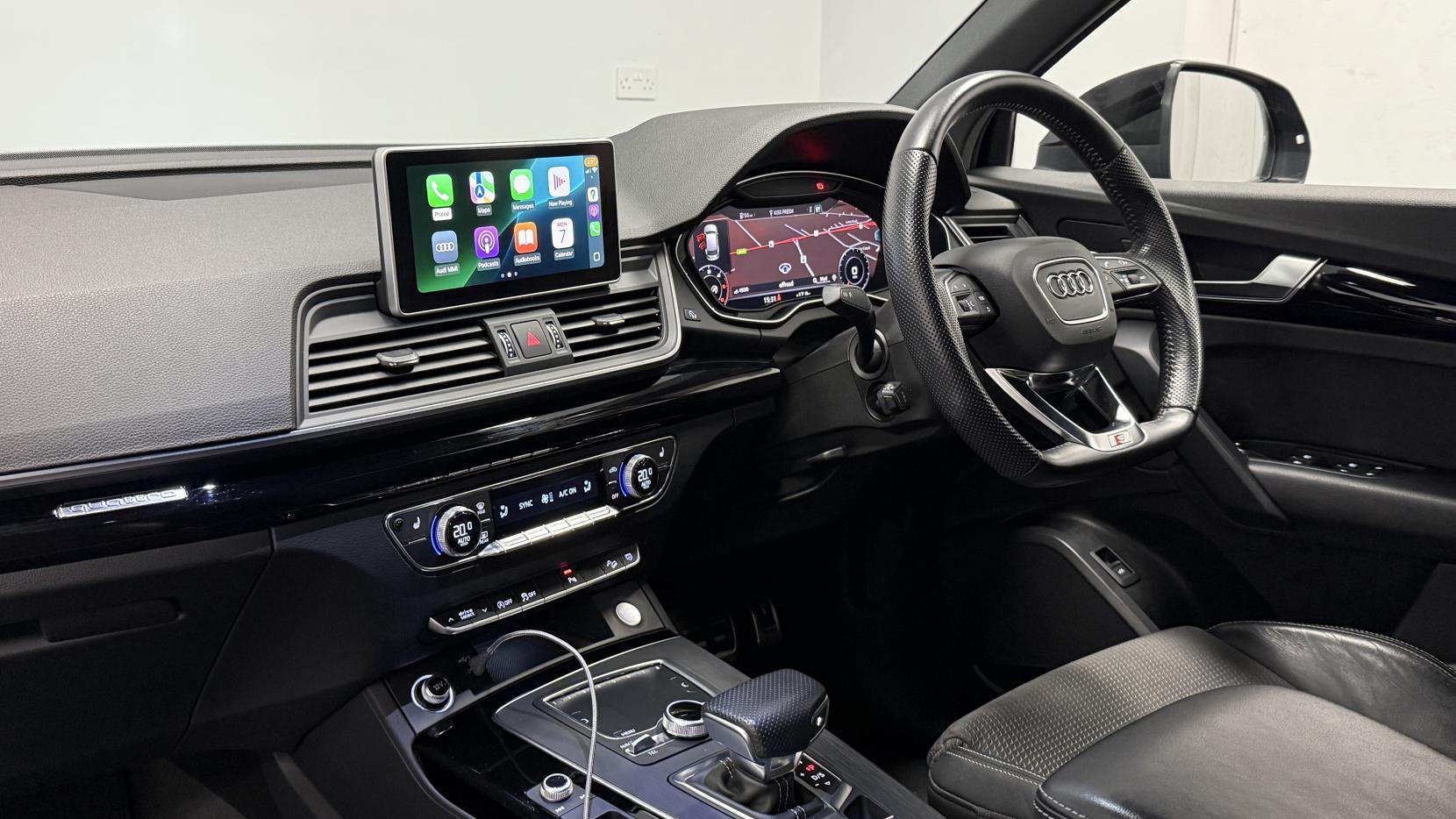 Audi Q5 2.0 TDI 40 Black Edition SUV 5dr Diesel S Tronic quattro Euro 6 (s/s) (190 ps)