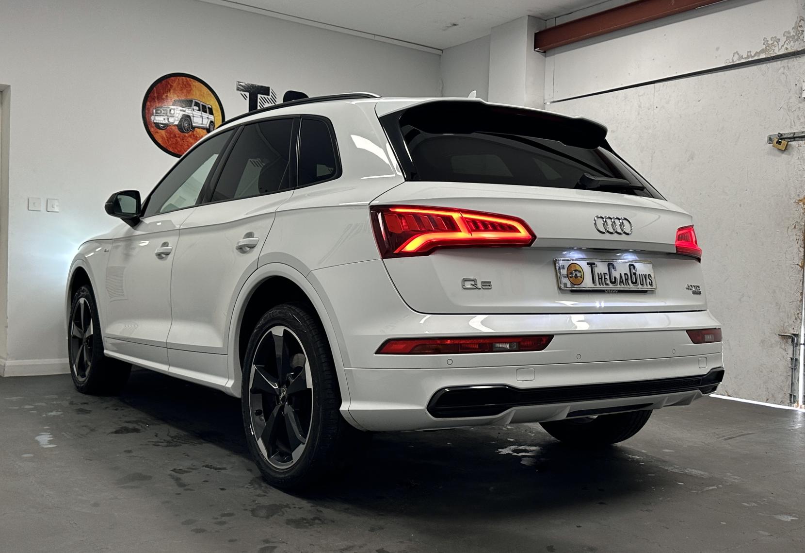 Audi Q5 2.0 TDI 40 Black Edition SUV 5dr Diesel S Tronic quattro Euro 6 (s/s) (190 ps)